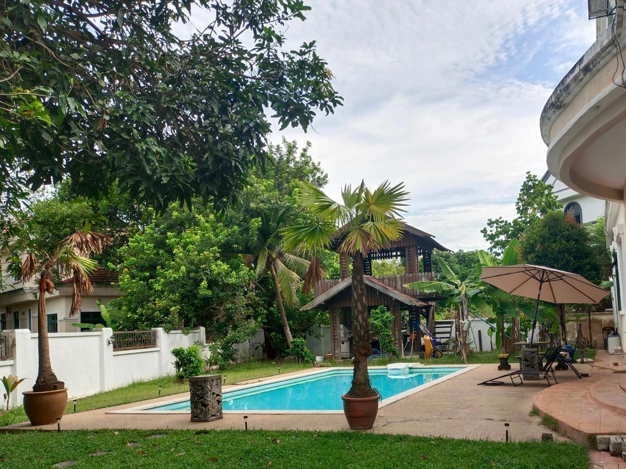 Villa Shamir Sepang Buitenkant foto