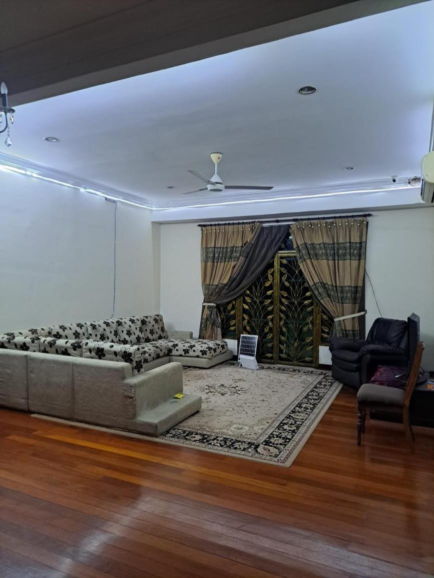 Villa Shamir Sepang Buitenkant foto